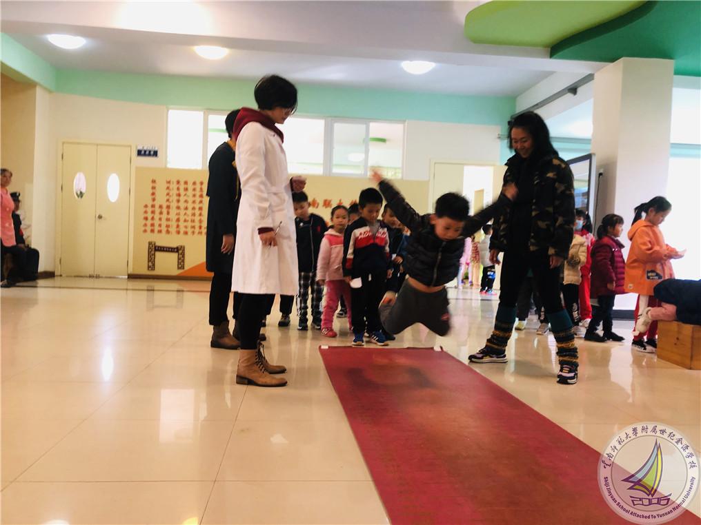 1606901353432092406.jpg 立定跳远.jpg