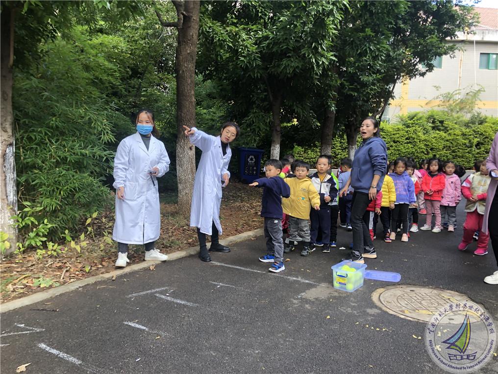 1606901385697059851.jpg 投掷网球.jpg