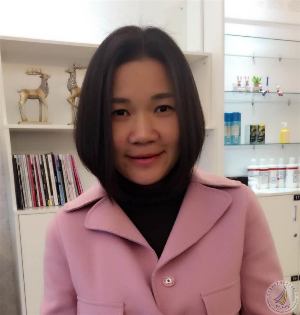 1号照片李虹.jpg