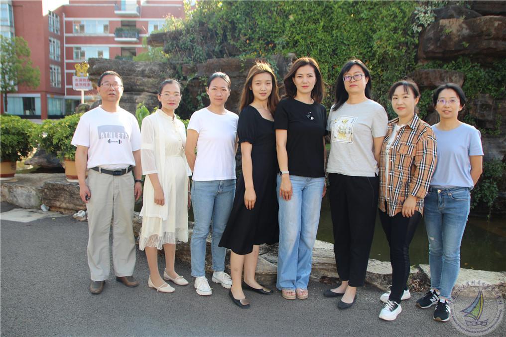 科技组集体照.jpg