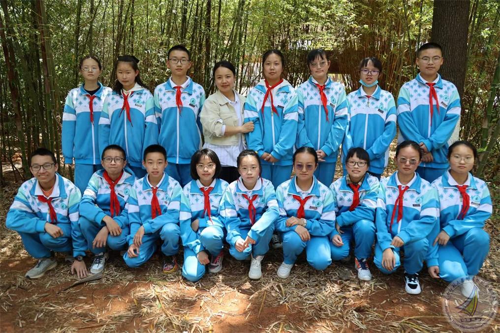 1650968459831042730.jpg 124班.jpg