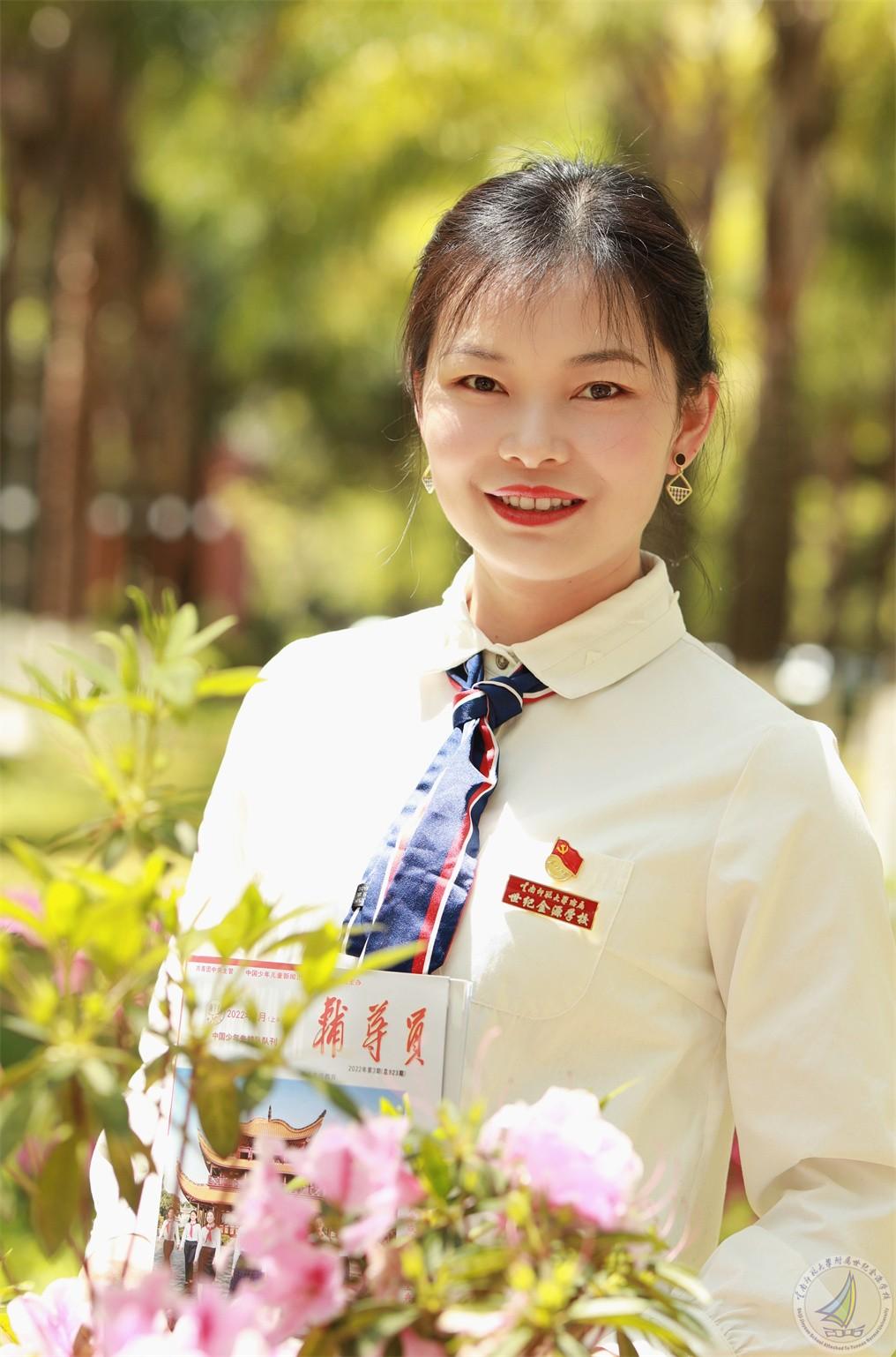 6班  张婷.jpg