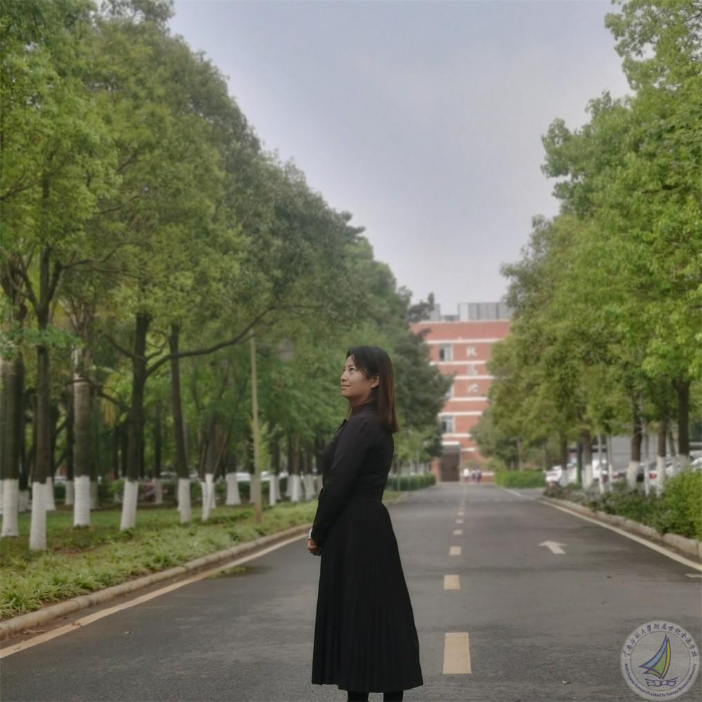 2班杨丽娟.jpg