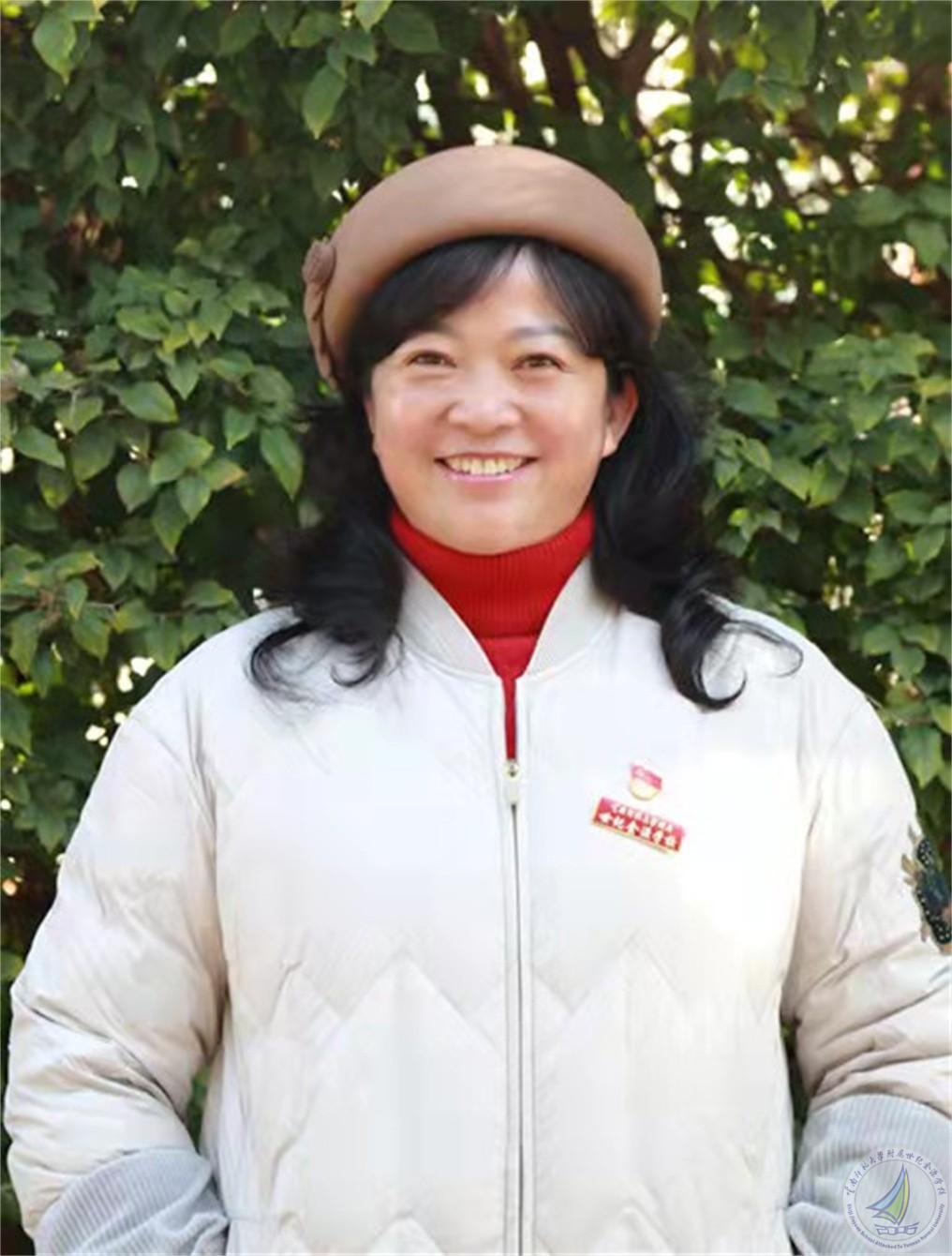 4班李海燕.jpg