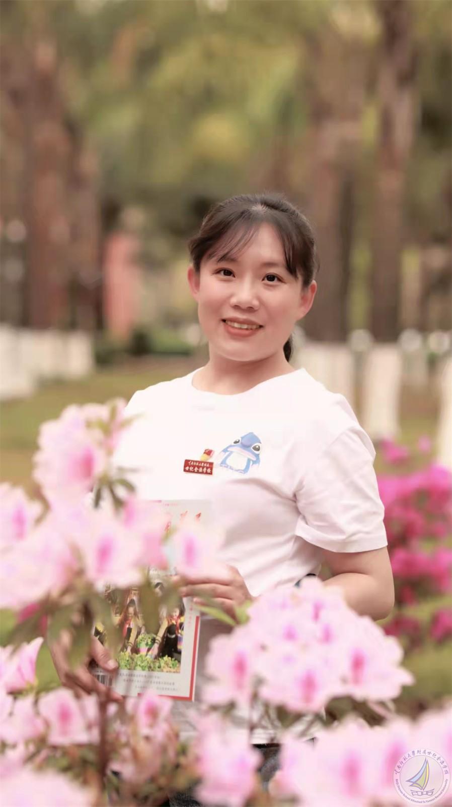 5班徐蕊.jpg