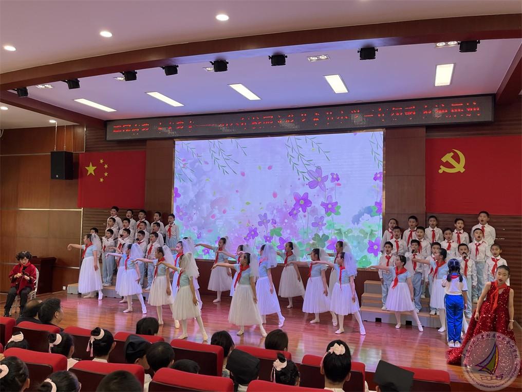 1681376106753082502.jpg 5、(8班).jpg