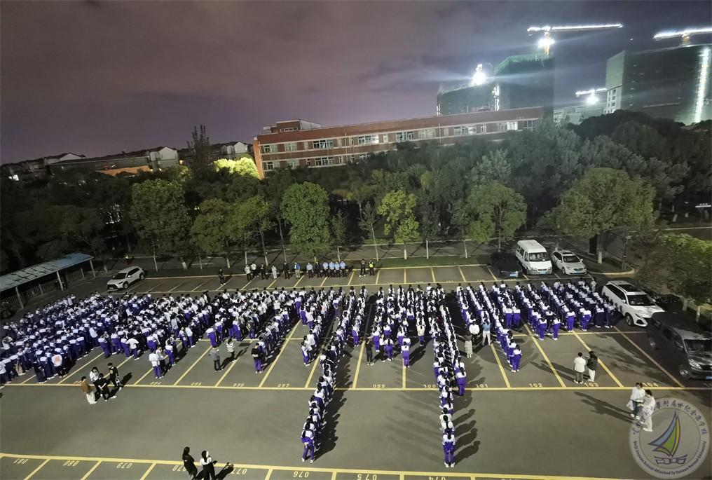 1727078529201046932.jpg 1 .jpg