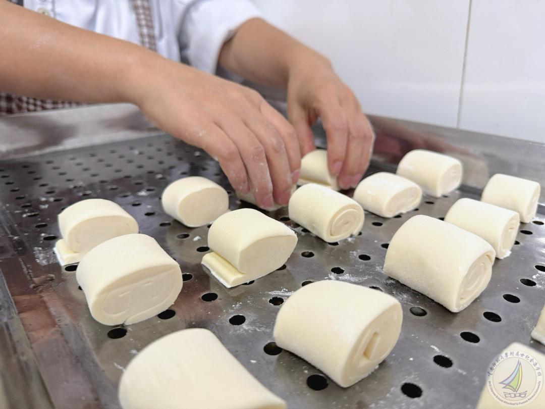 1760688134795061188.jpg 12.jpg