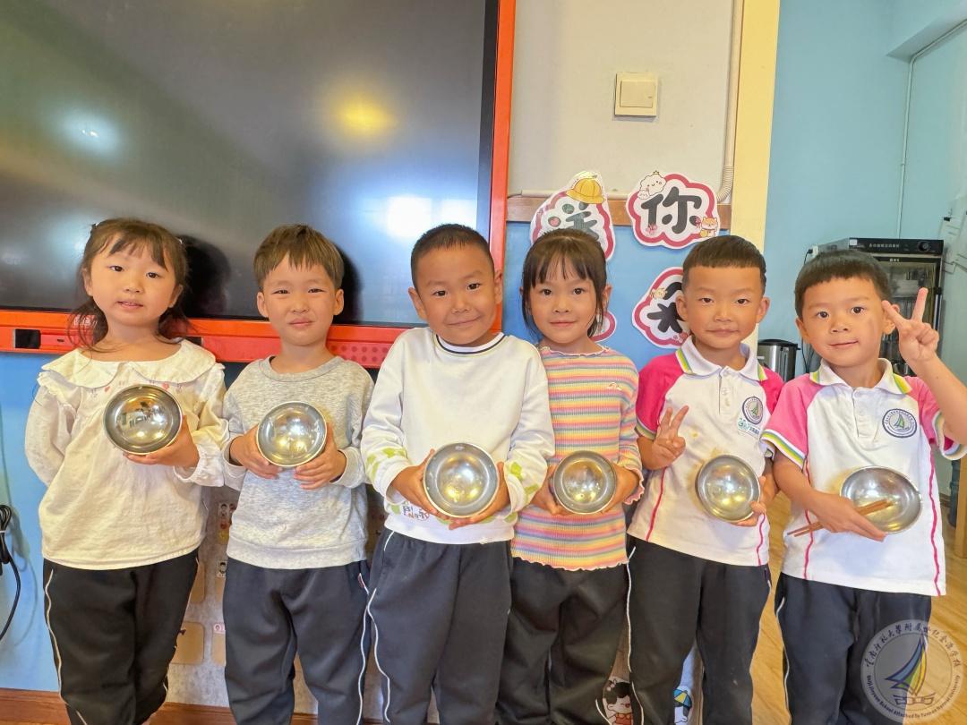 1760688399163096077.jpg 27.jpg