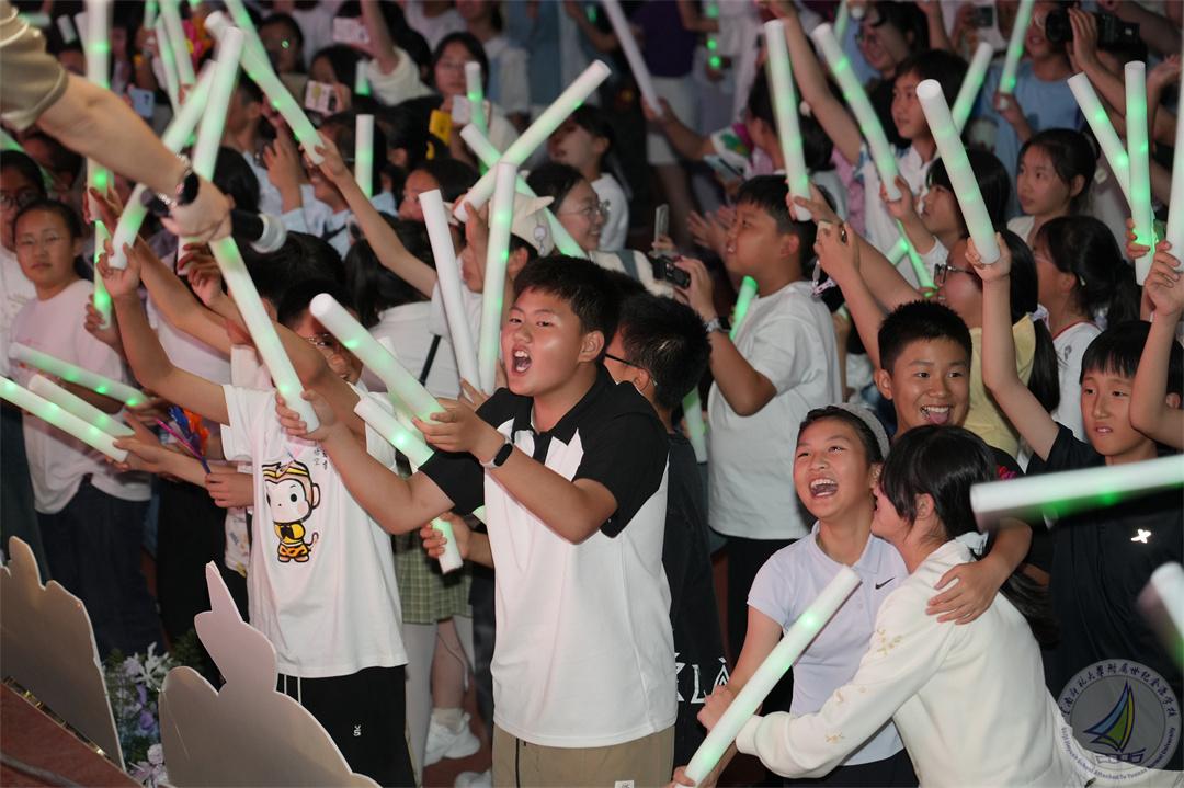 1780484582419078034.jpg 闪耀少年10.jpg